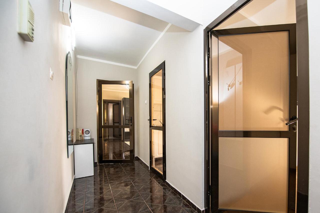 Apartament S46 Roman Exterior photo